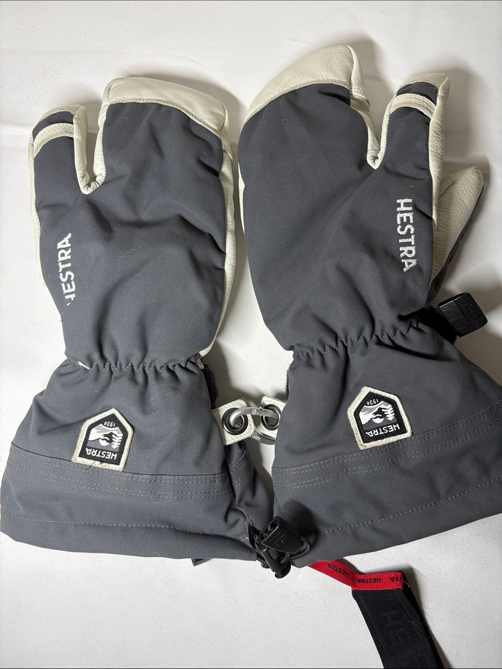 Hestra Gray Army Leather Heli Ski 3-Finger gloves 11